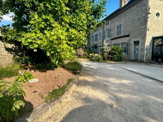 Chambres D'Hotes Dans Une Maison De Caractere Mussey-sur-Marne Eksteriør billede
